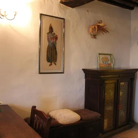 Petite Maison, Nel Borgo Di Cetona