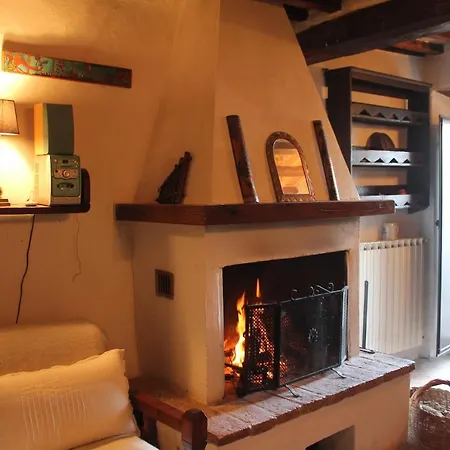 Petite Maison, Nel Borgo Di Cetona